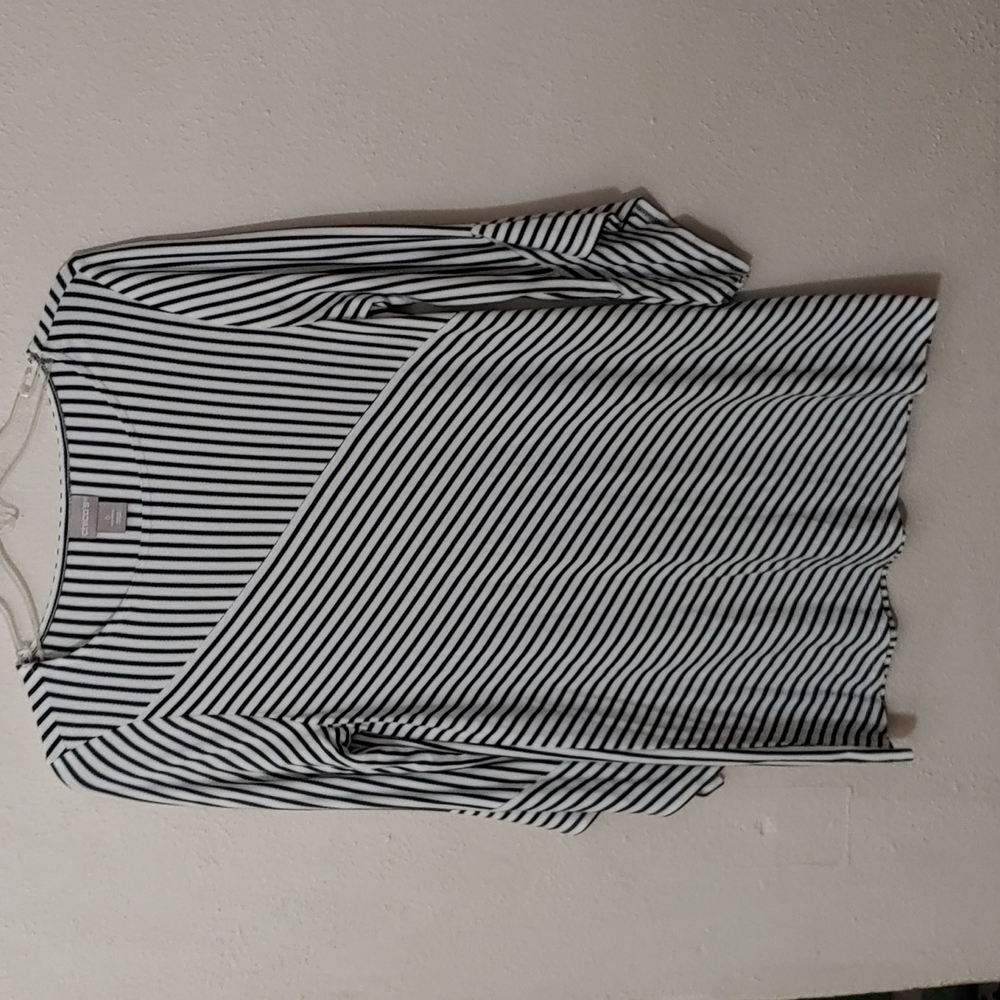 Chico's Women's Size Small Long Sleeve Tunic Tee